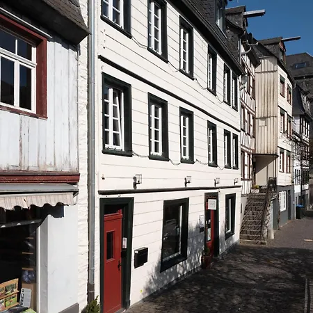 Haus Am Fluss-monschau *